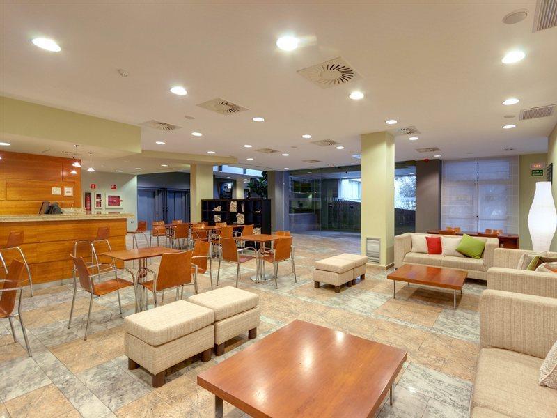 Ramada By Wyndham Valencia Almussafes Hotel Exterior foto
